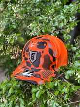 Load image into Gallery viewer, KT Team Richardson 112PFP Blaze Duck Camo Hat w/KT Team Embroidered Patch

