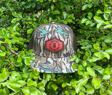 Load image into Gallery viewer, KT Team Lost Hat CO Mossy Oak Greenleaf &amp; Olive Hat w/KT Team Leather Patch
