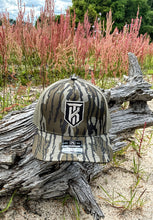 Load image into Gallery viewer, KT Team Lost Hat CO Slate Mossy Oak Bottomland Hat w/KT Team Black/Tan Embroidered Logo
