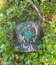 Load image into Gallery viewer, KT Team Lost Hat CO Mossy Oak Greenleaf &amp; Olive Hat  w/KT Team Embroidered Logo Patch
